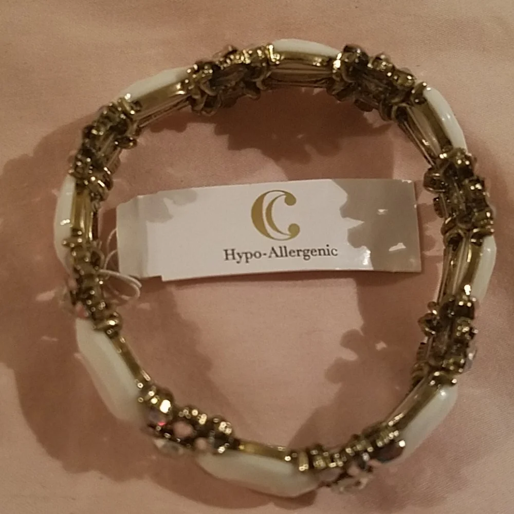 Charming Charlie NWT Stretch Bracelet